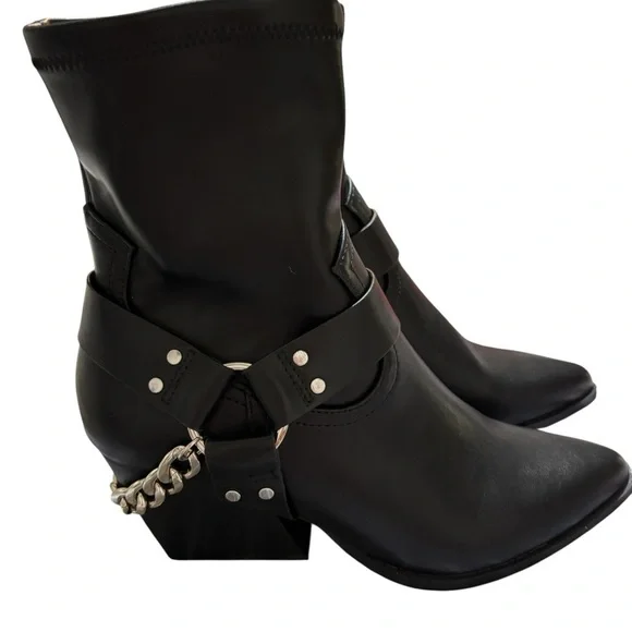 Dolce Vita Keeler Chain Harness Moto Ankle Boots Black Stacked Heel 6.5 New - Picture 1 of 10